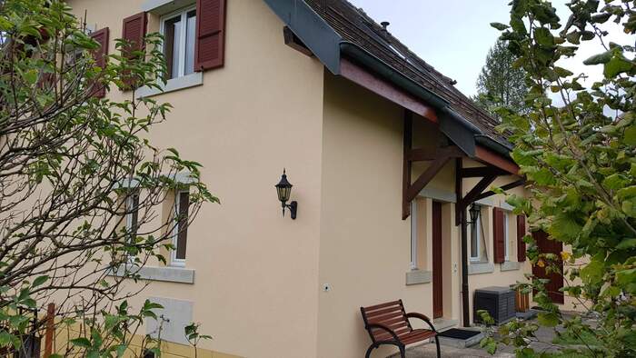Rénovation de façade par Madéco Peinture dans le canton de Fribourg