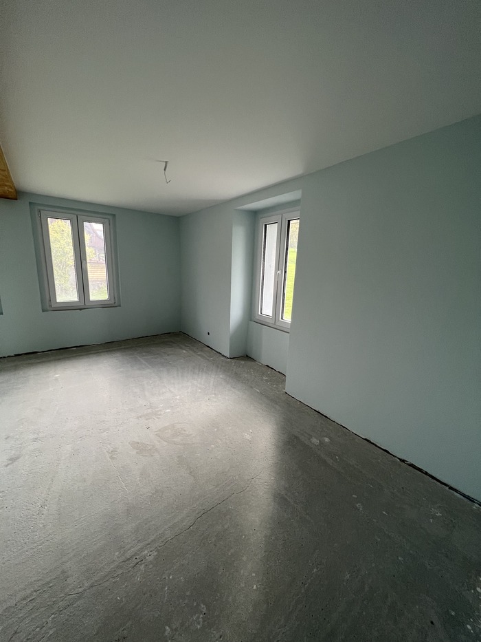 Mise en couleur de murs par Madéco Peinture à Fribourg