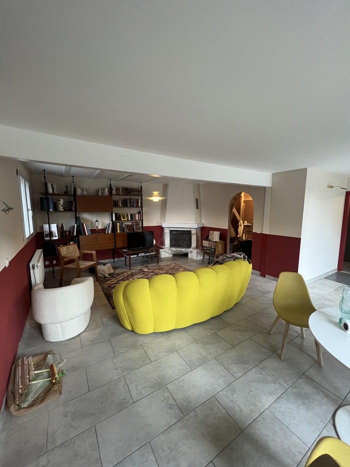 Mise en couleur de murs par Madéco Peinture à Fribourg